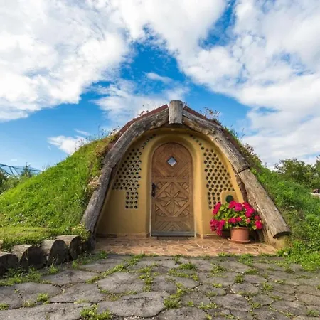 Holiday home Magical Hobbit's House - Happy *